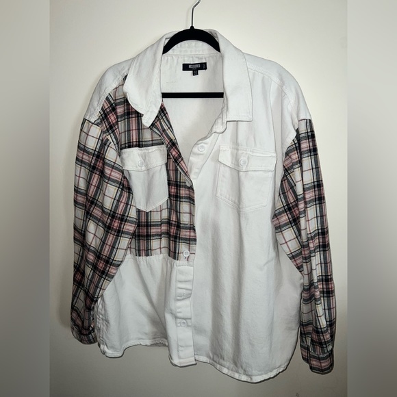 ASOS/MISSGUIDED Plus denim shirt in white color block check - Picture 3 of 5